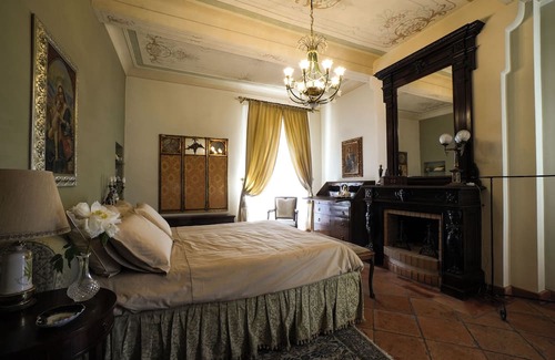 Castelvetro di Modena Bed & Breakfast | Villa Messori Spa, Private wellness among vineyards with terrace breakfasts.