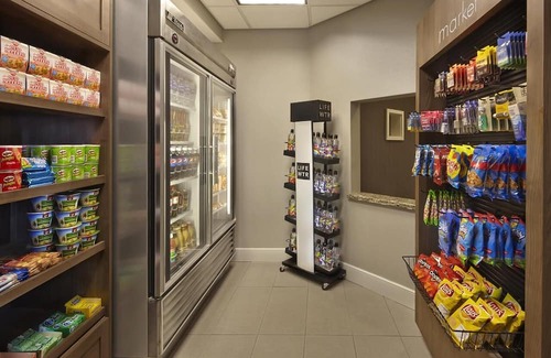 Avon Apartment | Comfortable & Memorable Stay! 3 Cozy Units, Free Breakfast and Parking!