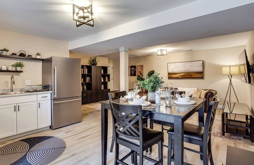 University Place Apartment | 4 Mi to Waterfront Parks! Cozy Apt in Tacoma Area