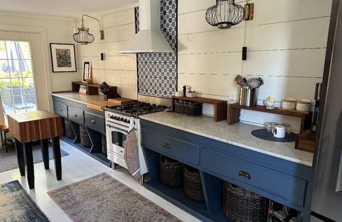 Columbiaville House | Black Walnut - Historic Country Escape