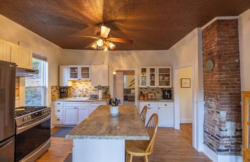 Campton House | White Mountains Adventure Retreat