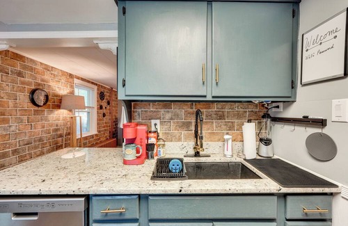 Bethlehem House | Little Woodland Home: Hidden Gem By Dtwn Bethlehem