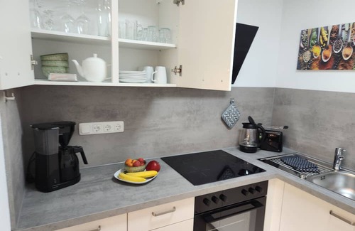Iphofen Apartment | Holiday Apartment '5 Traminer' with Mountain View, Shared Terrace and Wi-Fi