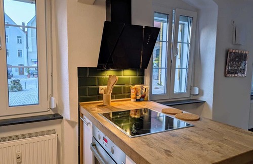 Sulzbach-Rosenberg Apartment | Living by the Löwenbrunnen