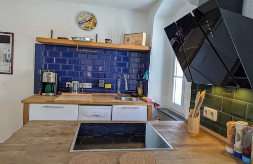 Sulzbach-Rosenberg Apartment | Living by the Löwenbrunnen