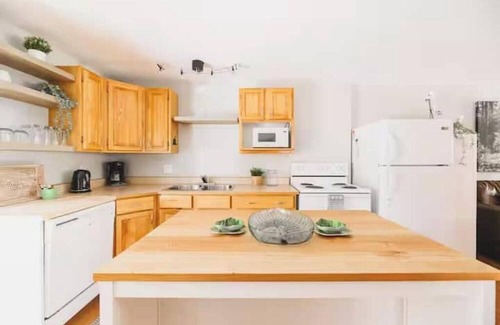 Lambton Shores Cottage | Relax and Unwind at Hideaway Cottages #1