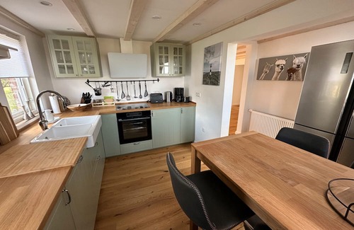 Norden House | Holiday Home 'Huus Ant Diek Mit Pool' with Private Terrace, Private Garden and Wi-Fi