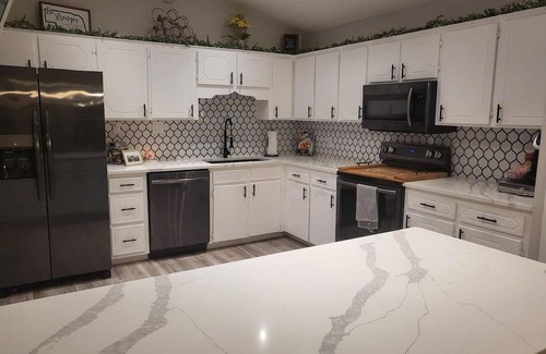 Omaha House | Charming 3-bedroom house in lovely Omaha. For Families, backyard, and parking.