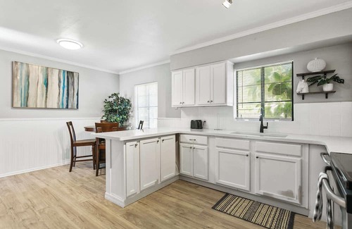 Riverside Heights House | Downtown Escape - For 10