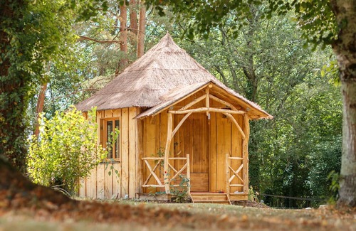 Eyliac Cottage | Cottage 'À L'envol' with Private Terrace and Shared Garden