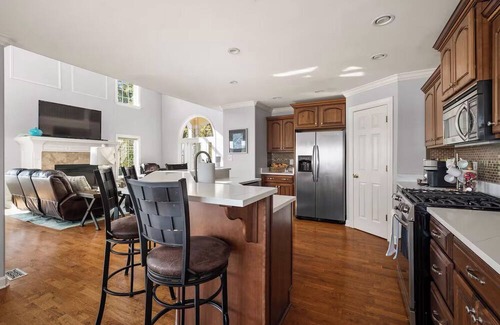 Jeffersonville House | River House - OmG Views Minutes to Bourbon Trail