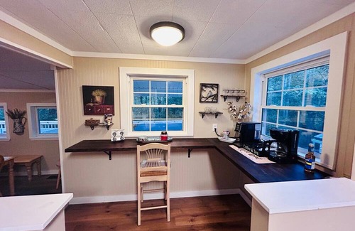 Vincent Cottage | Cozy 2BR/2BA Cottage with Hot Tub, Fire Pit & Fenced Yard, Perfect Outdoor Space