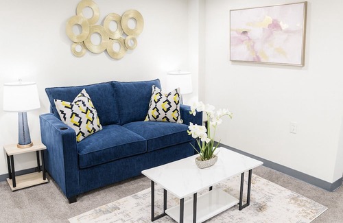 Capitol View House | Cozy Capitol Stay – Modern 3-Bedroom with Workstations & Smart TVs