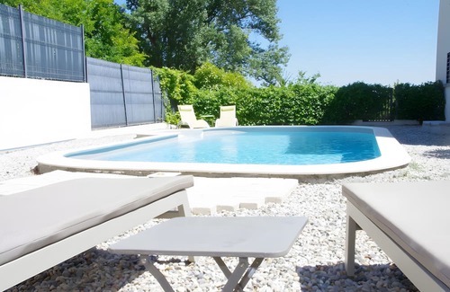Bourg-Saint-Andeol House | Holiday Home 'Le Grand Cèdre - South Ardèche'