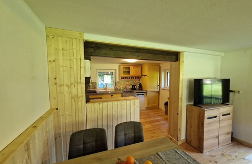 Stall House | Vacation home in Carinthia with mountain views and Wi-Fi