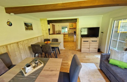 Stall House | Vacation home in Carinthia with mountain views and Wi-Fi