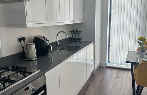 Woolwich Apartment | Exclusive 2 bedroom apartment