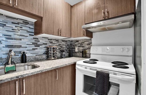 Verdun Apartment | Cozy 2BDR Apartment in Verdun