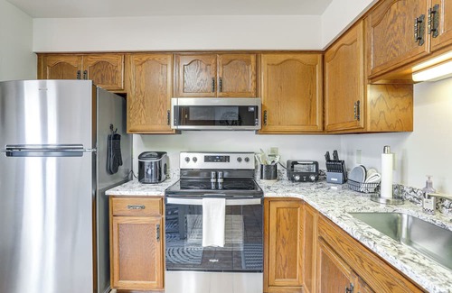 Clearfield House | Townhome w/Patio: 1 Mi to Clearfield Riverwalk