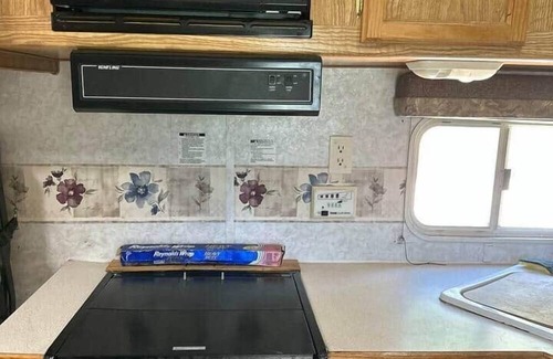 Crescent House | RV Glamping in Crescent Lake!