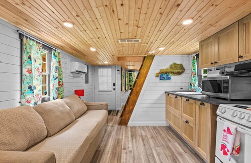 Heidelberg House | ★☆ River Crossing Tiny Cabin – The Perfect Red River Gorge Getaway Awaits! ☆★