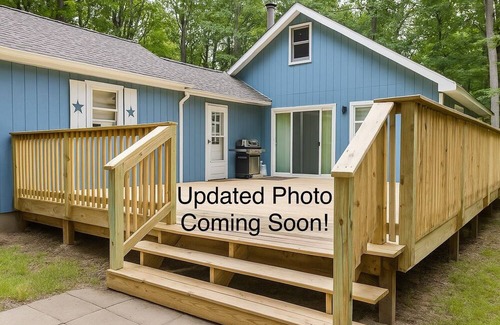Calvin Cabin | Cabin Close to Raystown Lake Hot Tub Fire Pit Newly Renovated
