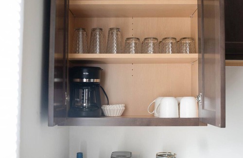 Dartmoor House | Cozy Cottage 1.5 mile to Stadium Ann Arbor