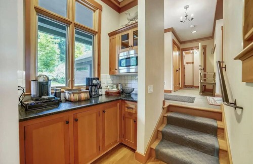 Moscow Villa | Trapp Family Resort - Mountain View Villa, 3-BRs, Sleeps 8, Feb 13-20