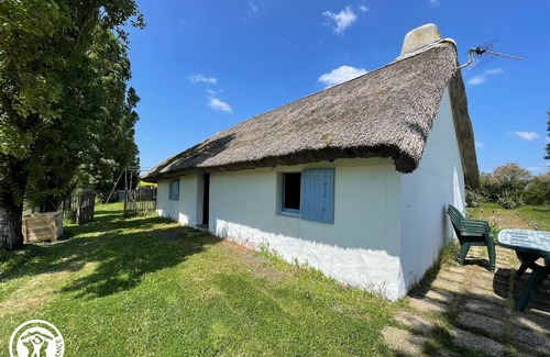 Beauvoir-sur-Mer Cottage | Charming traditional cottage in the Breton Marsh