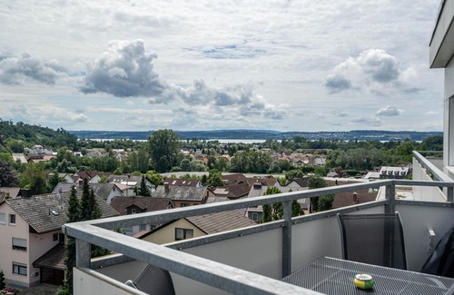 Uhldingen-Muehlhofen Apartment | Schlossbühl penthouse: exclusive accommodation with a magnificent view