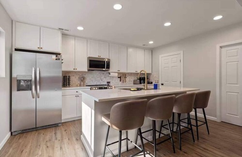 Clintonville Apartment | Clintonville | Brand New Apartment