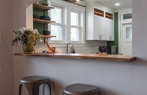 Edgewood House | Spacious 2BR in Quiet Duplex | Near CMU | Frick Park | Downtown