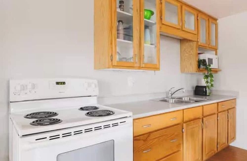 Lambton Shores Apartment | Hideaway Cottages - Full