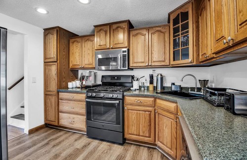 Athol Springs House | Hamburg Private House 4 bed 2 bath
