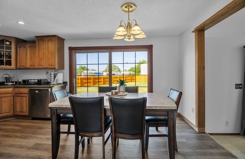 Athol Springs House | Hamburg Private House 4 bed 2 bath