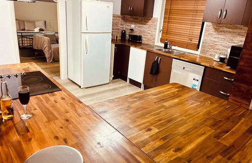 Weston House | Hunter Valley Escape 4BR 2 Bath Work & Leisure