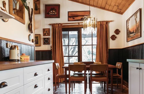 Waratah House | The Sea Shack - Your cosy coastal escape!