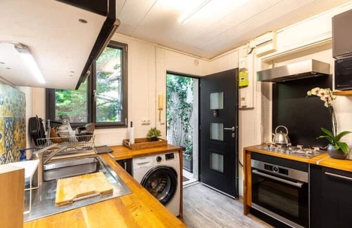 Adamville House | Gaia House, Urban Oasis, RER A, Paris in 20min