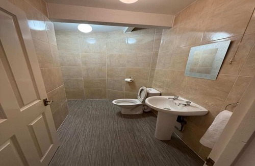 Hersham Apartment | Standard Double Room