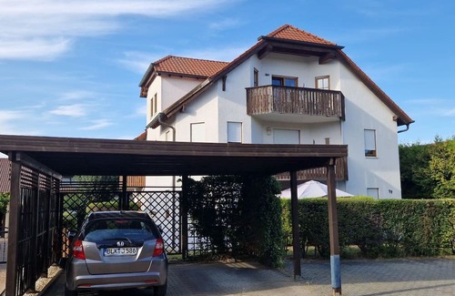 Stadtbezirk West Apartment | Vacation apartment "Kleine Auszeit" - Apartment with balcony in a quiet location