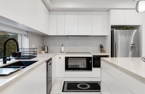 Lidcombe House | Modern House near Sydney Olympic Park
