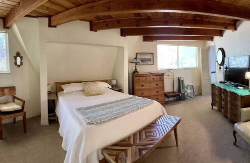 Glencoe Cabin | Unique and Secluded Dome Getaway near Sacramento, California