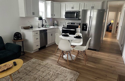 Lawson Heights House | SVC Homecoming, Ligonier Days, Palmer Airport- New 3BD House