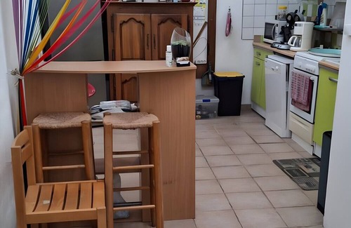 Montbrun-les-Bains Apartment | Room 'Tournesol' with Mountain View, Shared Terrace and Wi-Fi