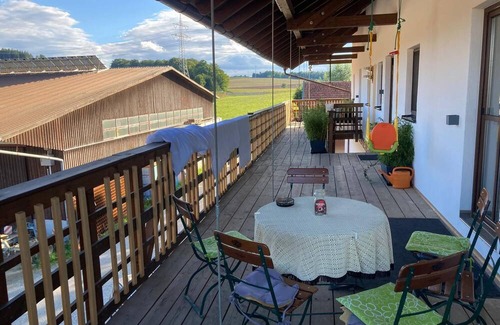 Adlkofen Apartment | Attic apartment in the Lower Bavarian hinterland on a farm