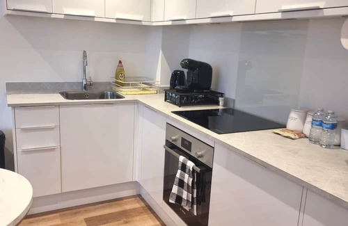 Gravesend Apartment | Luxuriously Cosy 1 Bed Flat