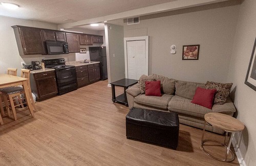 Columbia Apartment | Briarcrest Apartments, fully furnished with utilities in Central Columbia
