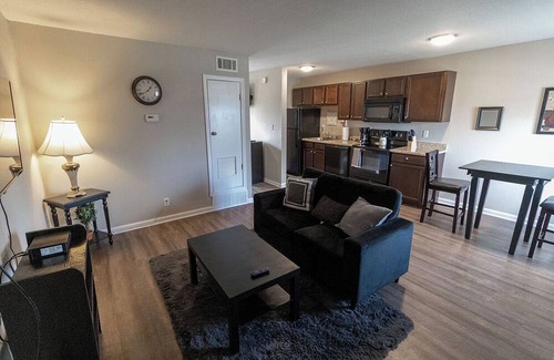 Columbia Apartment | Briarcrest Apartments, fully furnished with utilities in Central Columbia