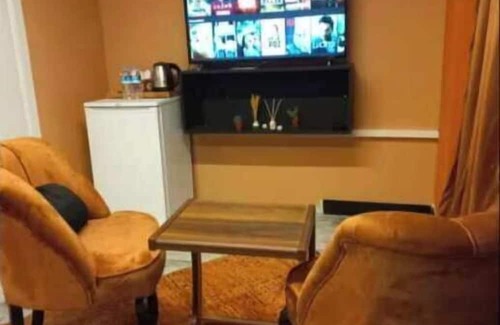 Rasimpasa Apartment | JirHouse Sarıköşk Suite Orange