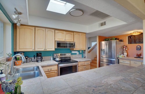 Tucson House | Pool & Stunning Mtn Views! Eclectic Tucson Home